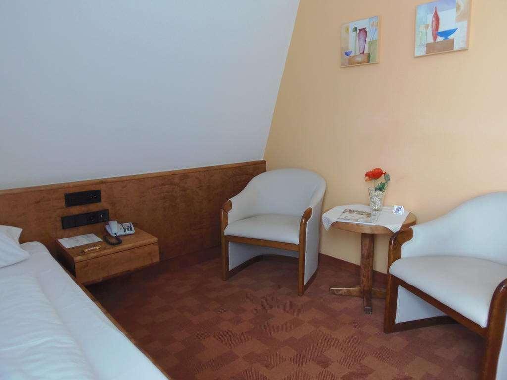 Aspire Elements Wiedereröffnung 14 März 2022 Reutlingen Zimmer foto